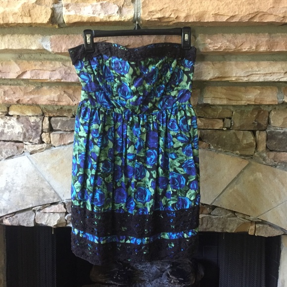 Urban Outfitters Kimchi Blue Floral Mini Dress - Picture 1 of 2